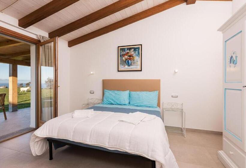 غرفة قياسية سرير كينج لذوى الإحتياجات الخاصة, New Suites Sea View Sardinia, Castelsardo