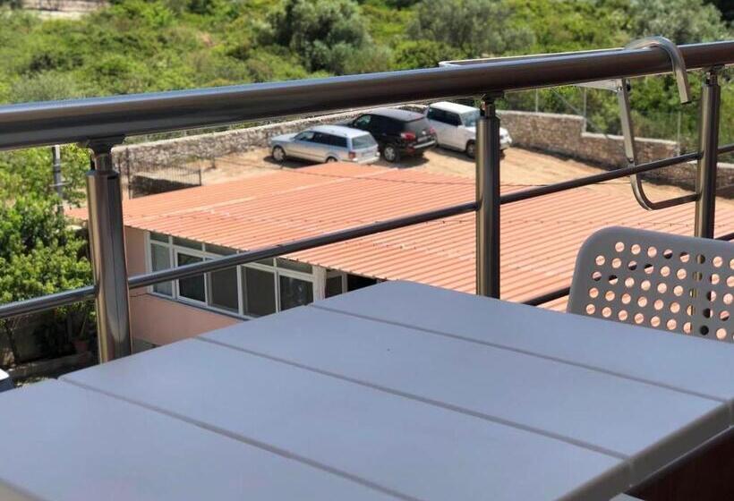 3 Bett Klassisches Zimmer, Himara Royal