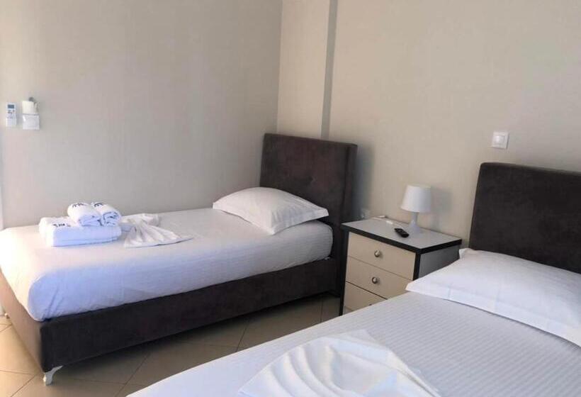 3 Bett Klassisches Zimmer, Himara Royal