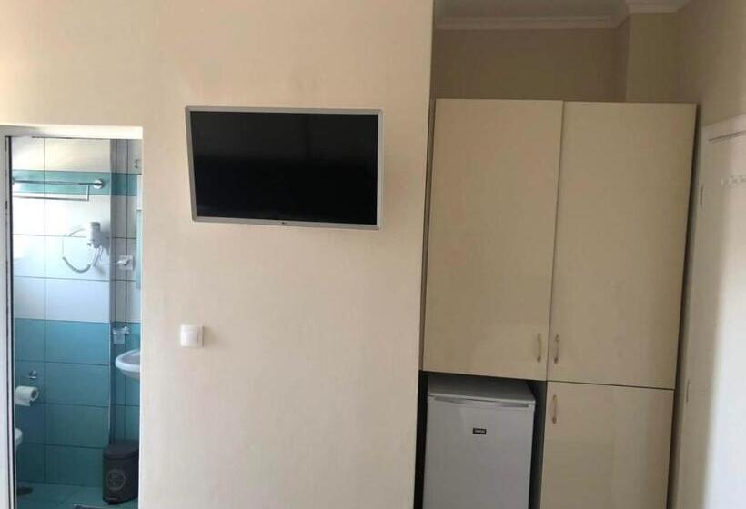 3 Bett Klassisches Zimmer, Himara Royal