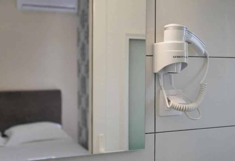 Deluxe Zimmer, Himara Royal