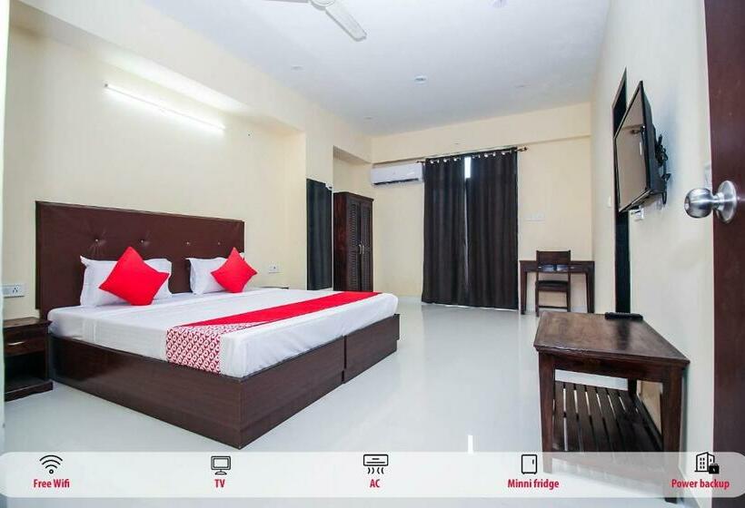 트리플 클래식 룸, Super Oyo Urban Ville