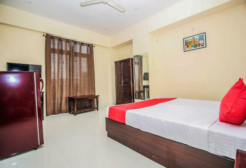 트리플 클래식 룸, Super Oyo Urban Ville