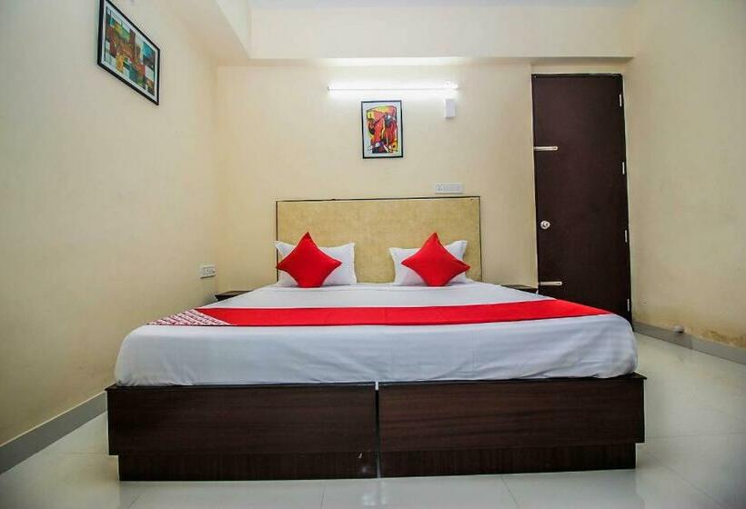 트리플 클래식 룸, Super Oyo Urban Ville