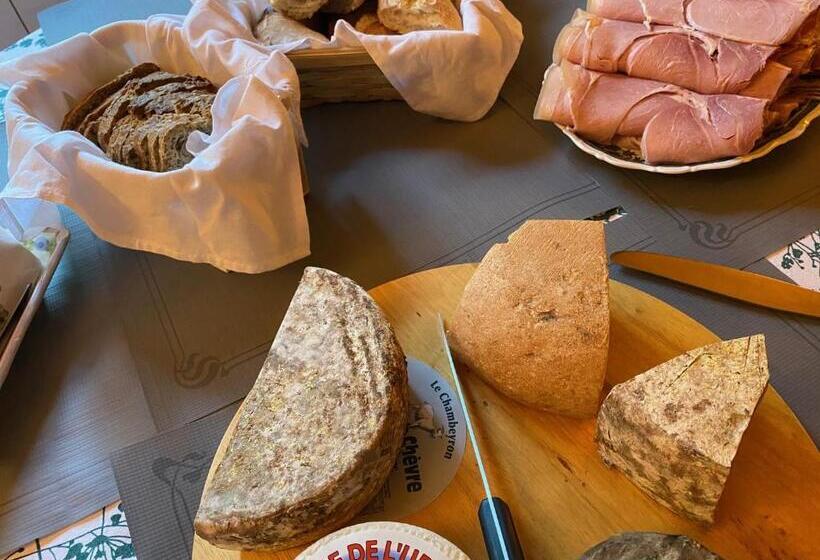 غرفة قياسية مطلة على الجبل, Maison D’hôtes Les Méans