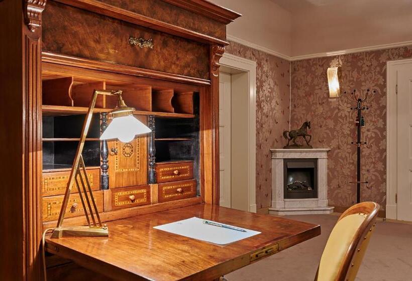 套房, Bernsteinschloss