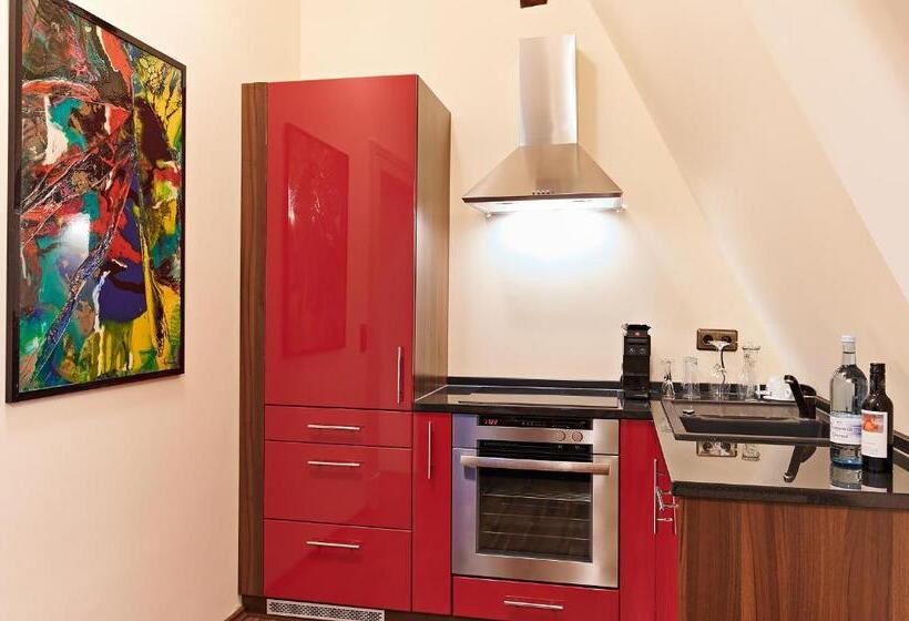 套房, Bernsteinschloss