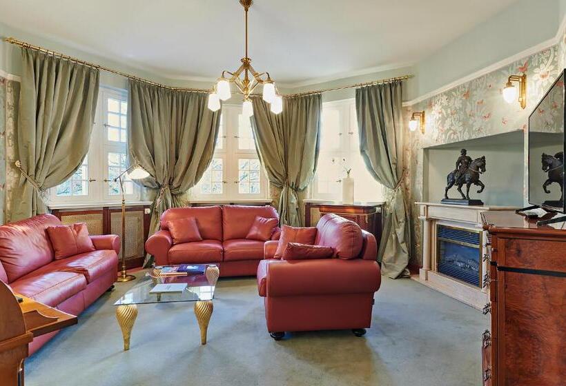 套房, Bernsteinschloss