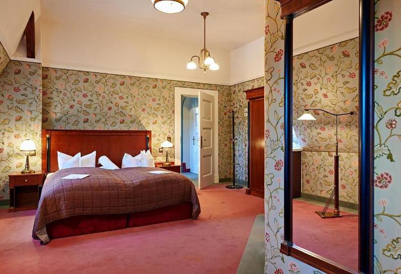 套房, Bernsteinschloss