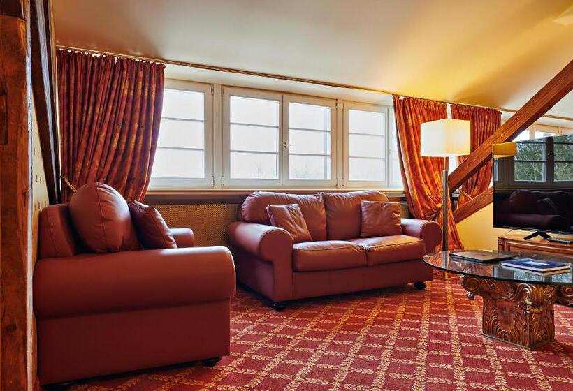 高级套房, Bernsteinschloss