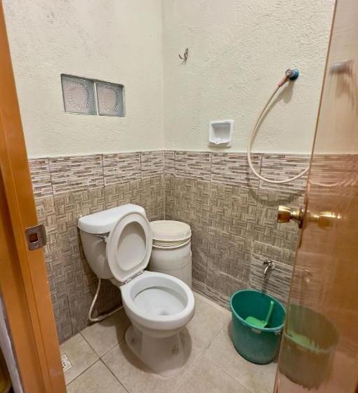 이코노미 룸, Darpins Guesthouse