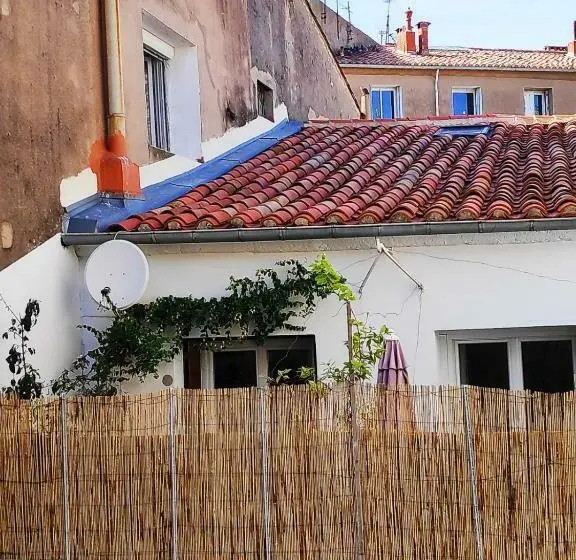 Quarto standard, ô 3 Parasols