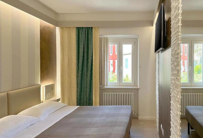 Четырехместный Номер Стандарт, La Residenza Di Opera Arte