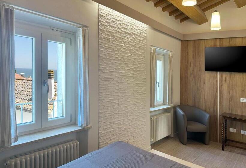Четырехместный Номер Стандарт Вид на Море, La Residenza Di Opera Arte