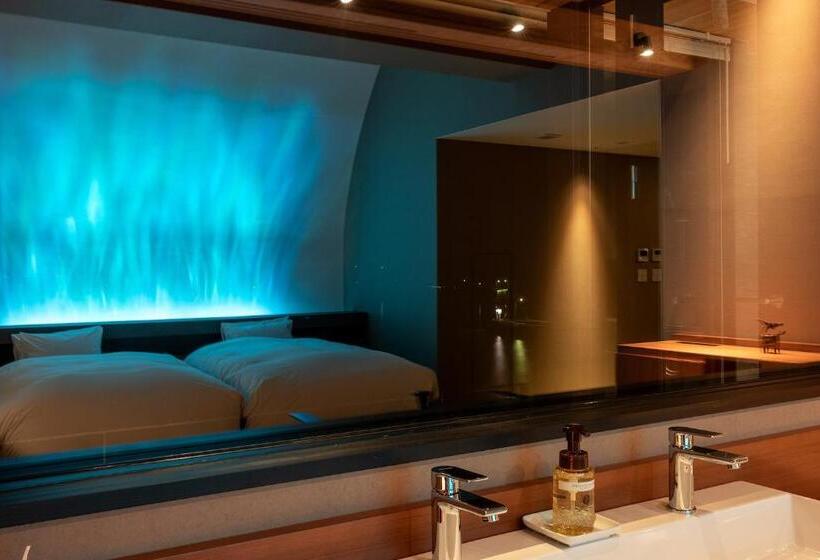 Президентский Люкс, Tara Dakeonsen Kanigoten