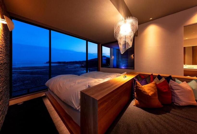 Номер Deluxe Вид на Море, Tara Dakeonsen Kanigoten