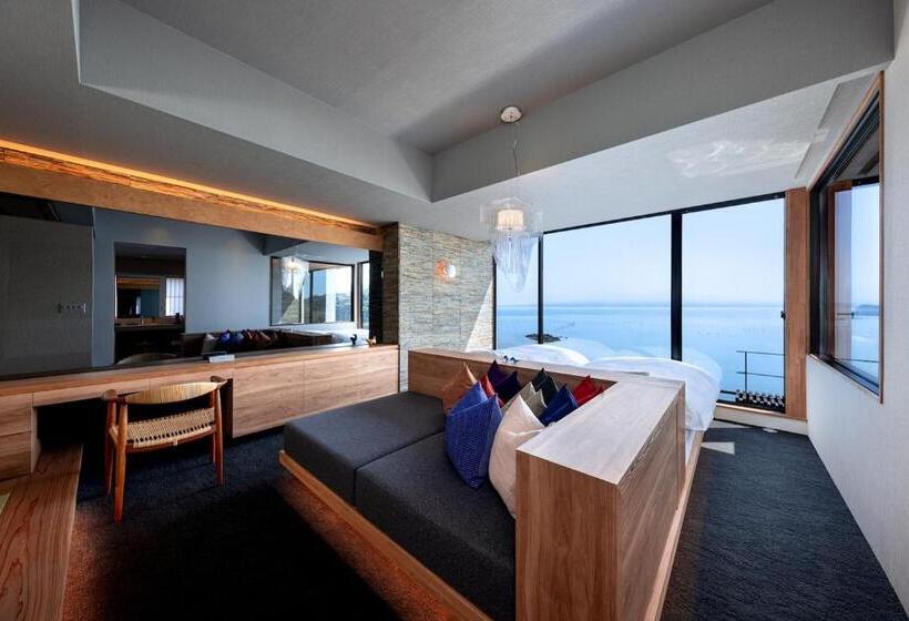 Номер Deluxe Вид на Море, Tara Dakeonsen Kanigoten