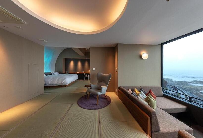 Президентский Люкс, Tara Dakeonsen Kanigoten