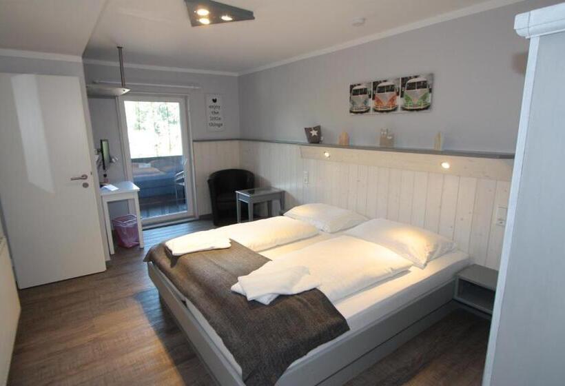 스탠다드 트리플 발코니 룸, Ferienanlage Forellenhof