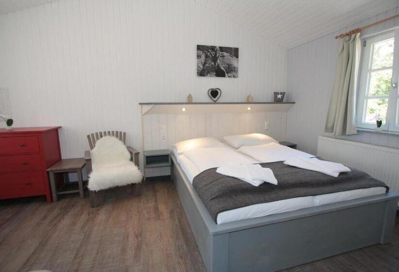 스탠다드 트리플 발코니 룸, Ferienanlage Forellenhof