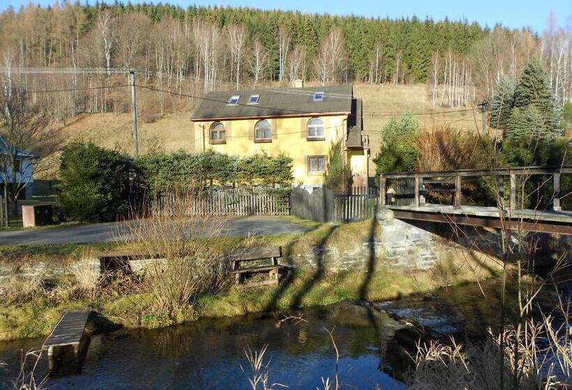 침실 3개 아파트, Penzion Gott