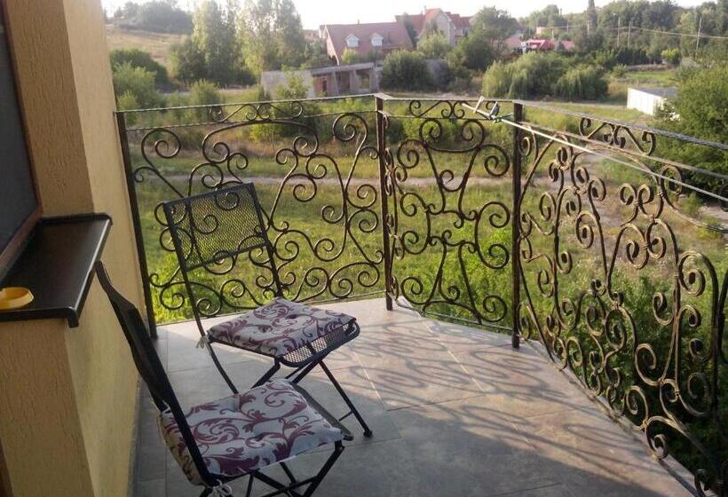 اتاق استاندارد سه نفره, Pensiunea Ruxandra