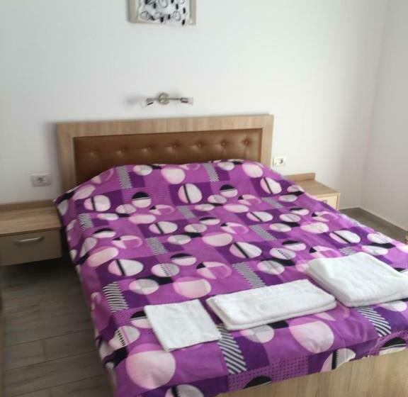 اتاق استاندارد سه نفره, Aby Sunrise