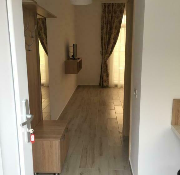 اتاق استاندارد سه نفره, Aby Sunrise