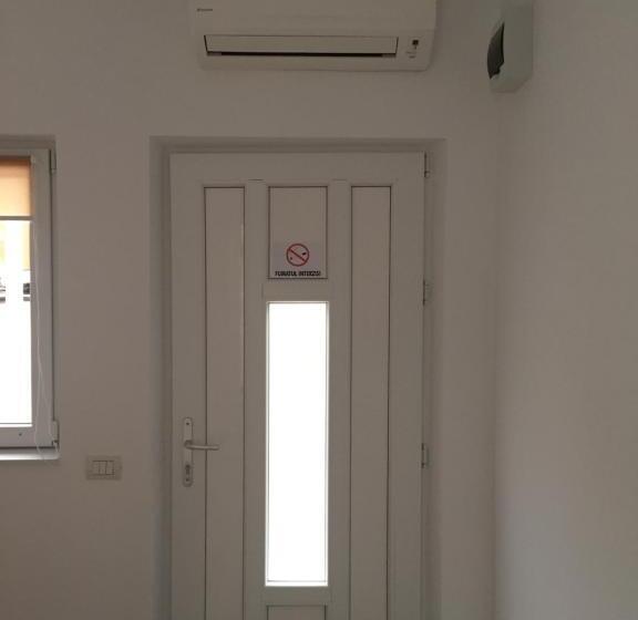 اتاق سوپریور با تخت بزرگ, Aby Sunrise