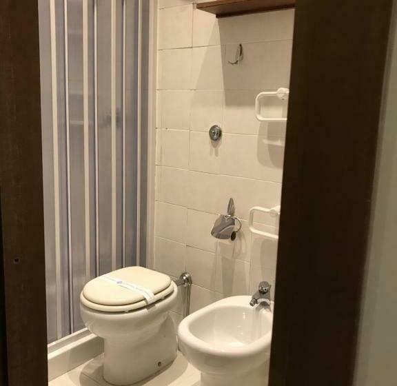 اتاق استاندارد سه تخته با بالکن, Bed & Breakfast Plebiscito Home