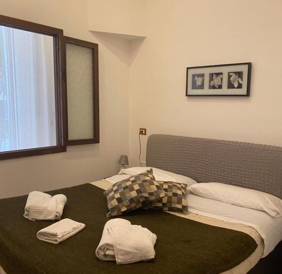 اتاق استاندارد سه تخته با بالکن, Bed & Breakfast Plebiscito Home