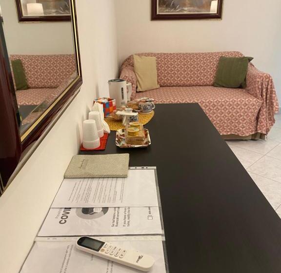 اتاق استاندارد سه تخته با بالکن, Bed & Breakfast Plebiscito Home