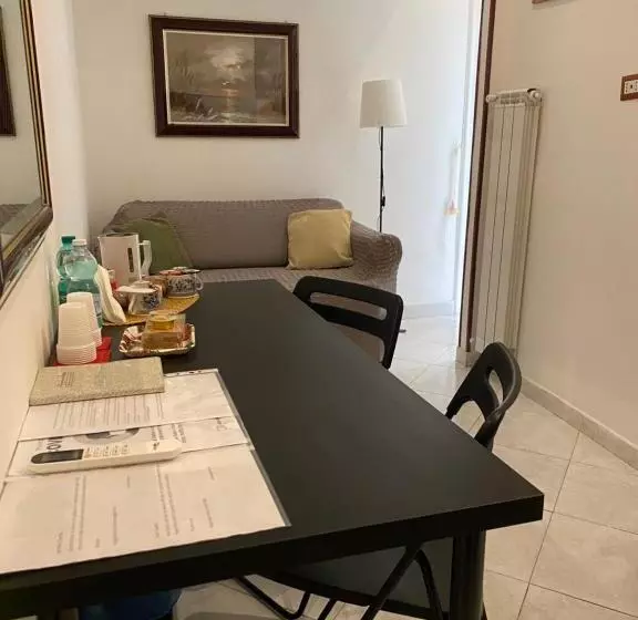 اتاق استاندارد سه تخته با بالکن, Bed & Breakfast Plebiscito Home
