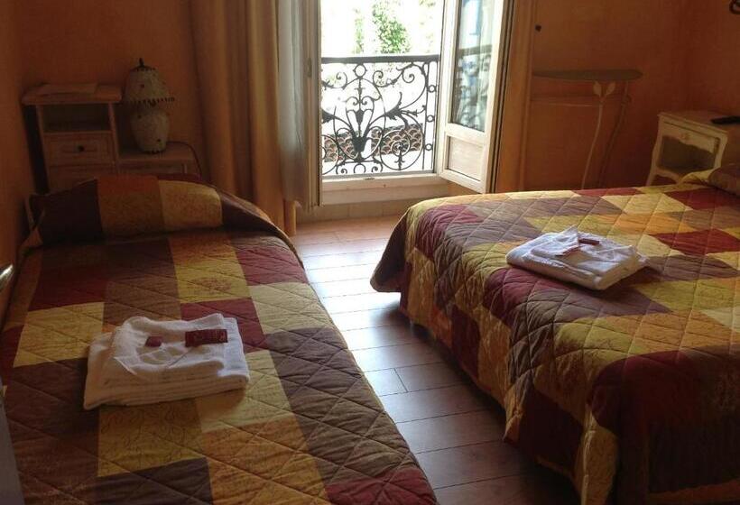 חדר קומפורט לשלושה, Boutique Hotel Couleurs Suds