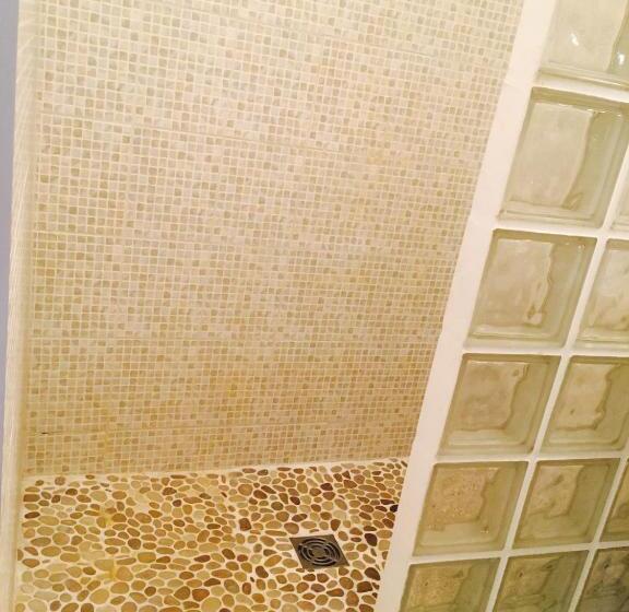 חדר קומפורט לשלושה, Boutique Hotel Couleurs Suds