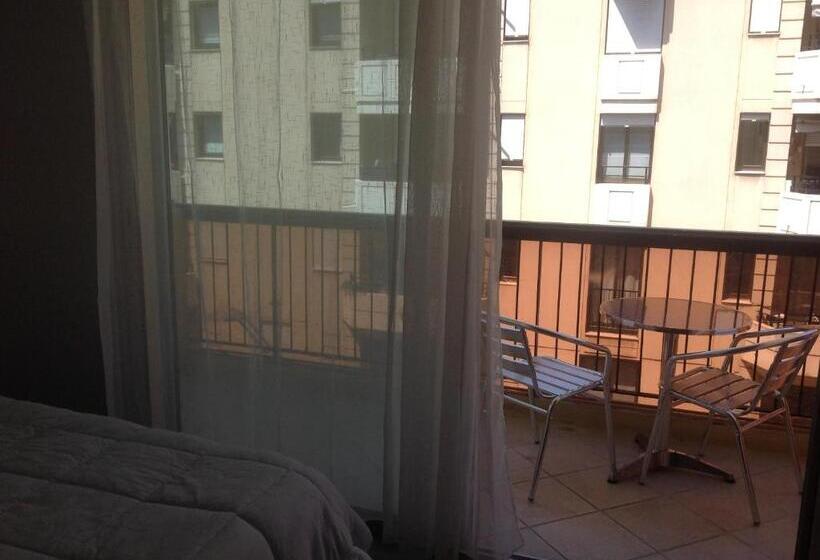 סטודיו סטנדרט עם מרפסת, Boutique Hotel Couleurs Suds