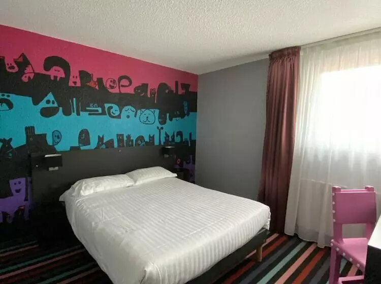 اتاق استاندارد یک نفره, Dav Hotel Jaude