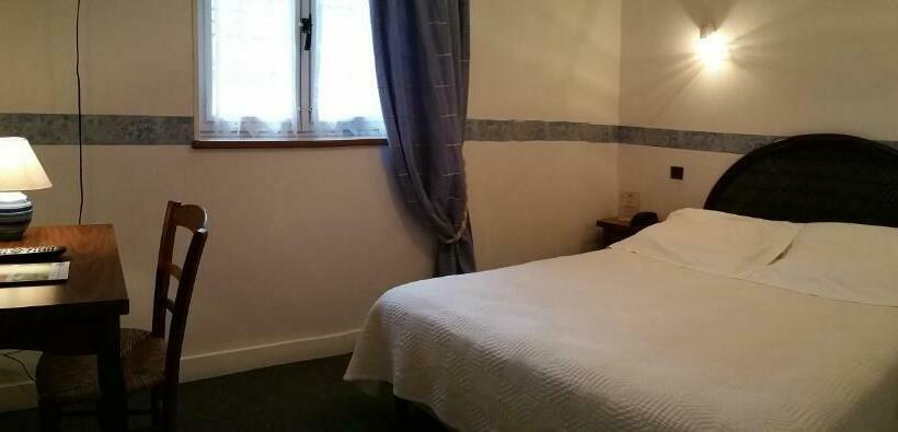 חדר קלאסי, A Notre Dame