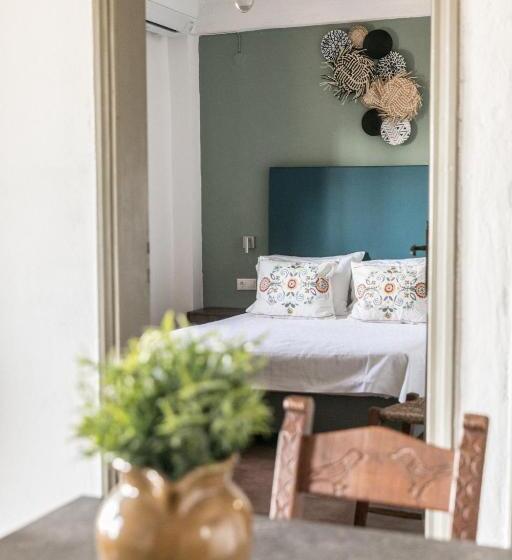 מיטת קינג בסוויטה, Creta Vitalis