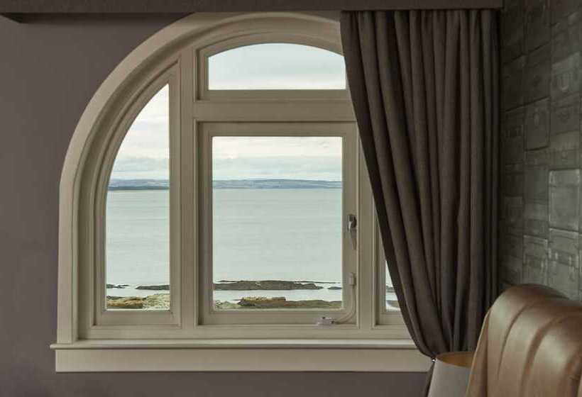 סוויטת ג'וניור, Du Vin St. Andrews