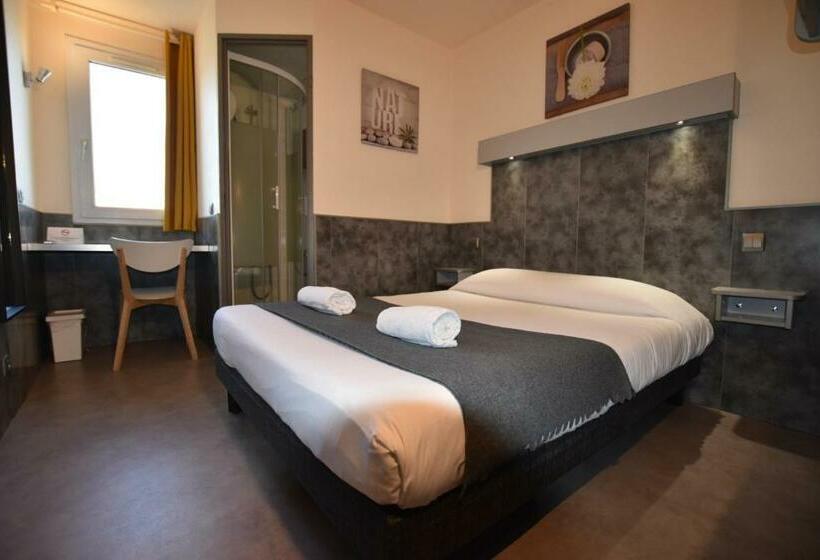 スタンダードルーム, Face West Le Pontet