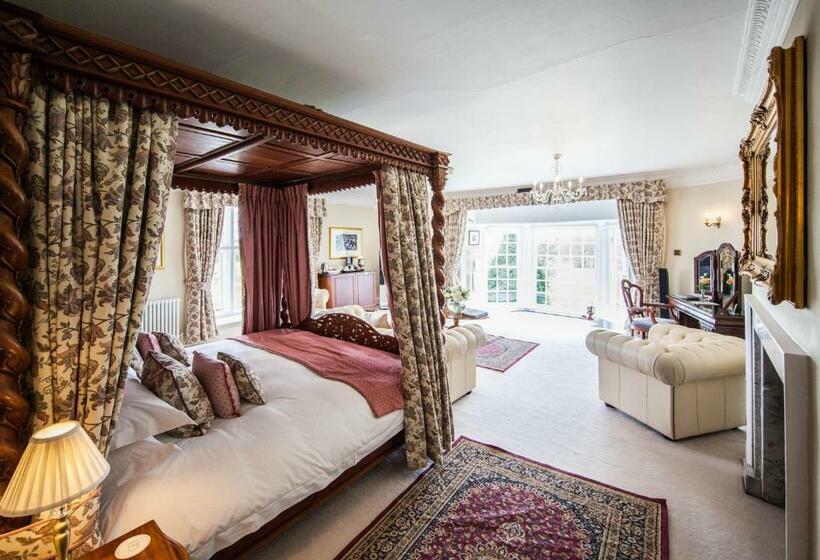Президентский Люкс, Goldsborough Hall