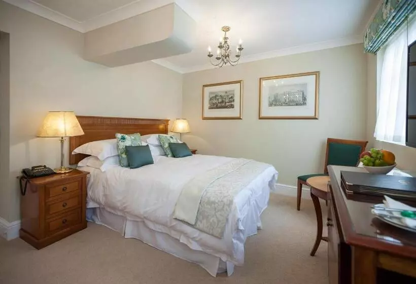 Basic-huone, Goldsborough Hall