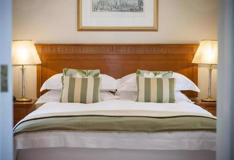 Basic-huone, Goldsborough Hall