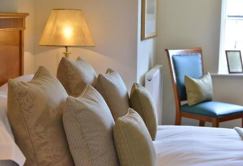 Basic-huone, Goldsborough Hall