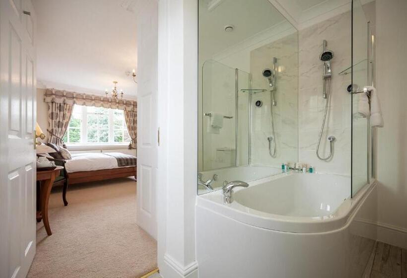 ガーデンビュースタンダードルーム, Goldsborough Hall