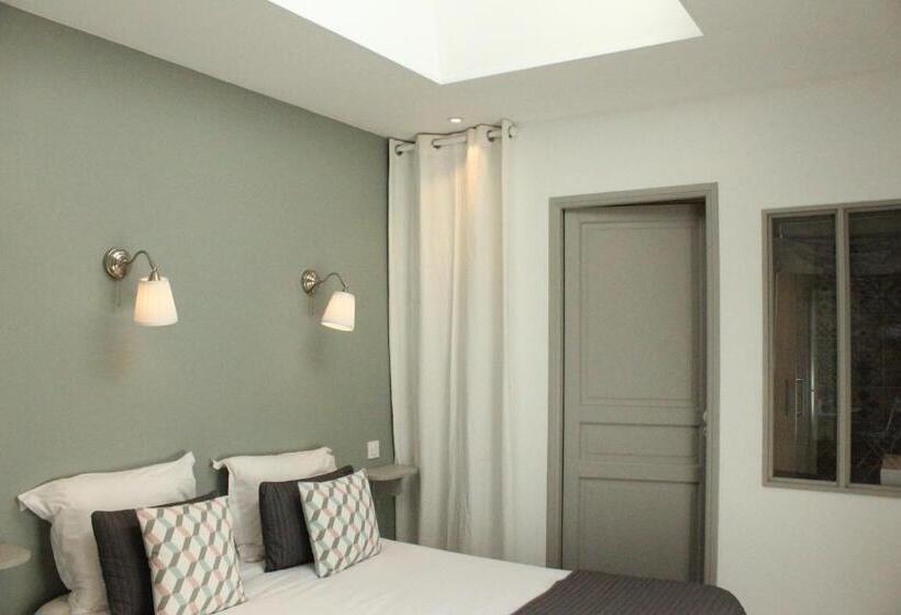 Номер Комфорт, Saintmichel