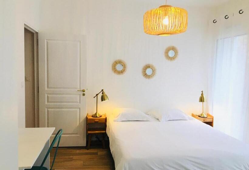 Семейный Номер, Saintmichel