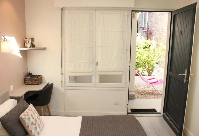 Номер Комфорт, Saintmichel