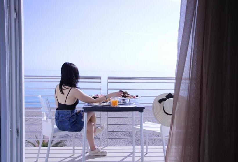 جناح ديلوكس, Il Conero Mare